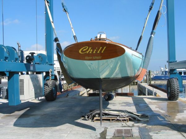 Name:  transom01.jpg
Views: 6765
Size:  48.1 KB